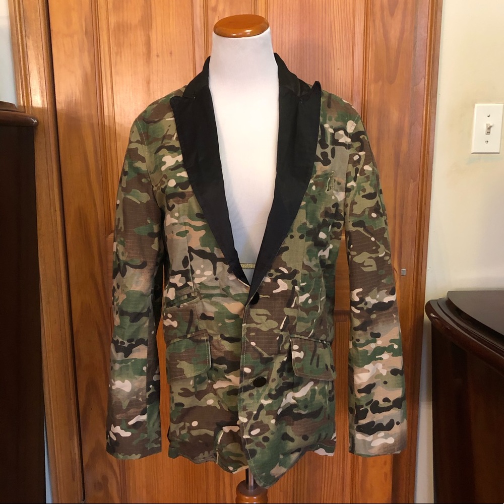 Men’s Camouflage Blazer